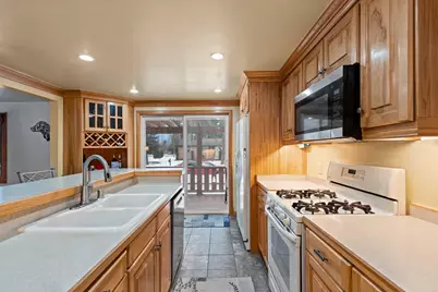 2109  41st St, Two Rivers, WI 54241 - Photo 5