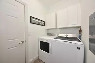 N30W23021 Pineview Circle, Pewaukee, WI 53072 - Photo 21