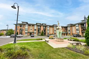 15295 W Library Ln, New Berlin, WI 53151 - Photo 19