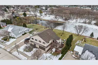 2245  Patrick Ln, Waukesha, WI 53188 - Photo 51