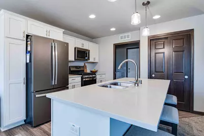 2040  90th St, Sturtevant, WI 53177 - Photo 15