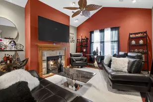 1052 Stratford Ct, Racine, WI 53406 - Photo 7