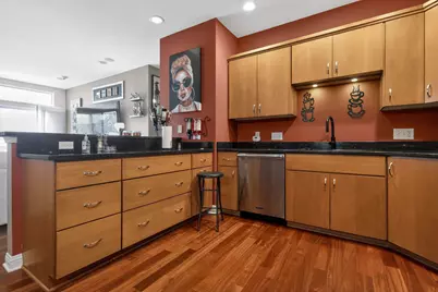 1052  Stratford Ct #201, Racine, WI 53406 - Photo 9