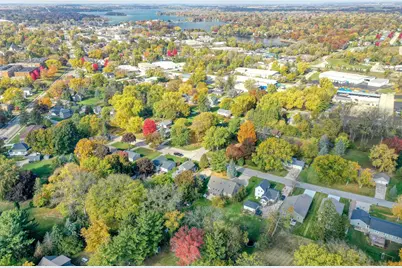 813  High St, Oconomowoc, WI 53066 - Photo 25