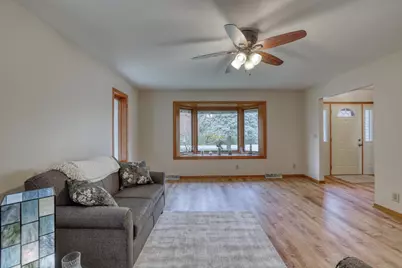 813  High St, Oconomowoc, WI 53066 - Photo 9