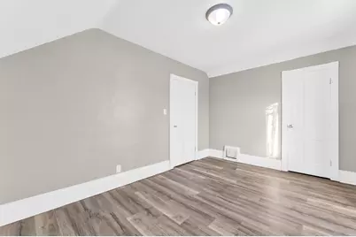 1130 S Memorial Dr, Racine, WI 53403 - Photo 27