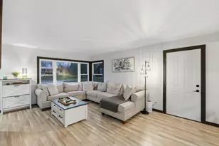 3885 N 144th St, Brookfield, WI 53005 - Photo 5