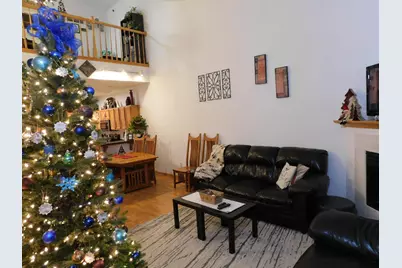 2412  Fox River Pkwy #L, Waukesha, WI 53189 - Photo 5