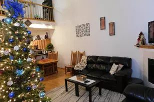 2412 Fox River Pkwy, Waukesha, WI 53189 - Photo 5