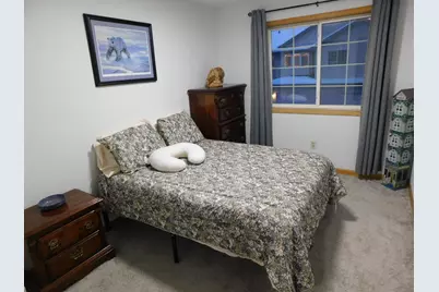 2412  Fox River Pkwy #L, Waukesha, WI 53189 - Photo 15