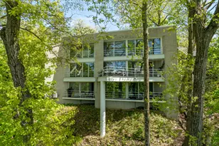 906 Tarrant Dr, Fontana, WI 53125 - Photo 33