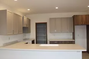 918 Drumlin Dr, Kewaskum, WI 53040 - Photo 5