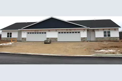 918  Drumlin Dr, Kewaskum, WI 53040 - Photo 3