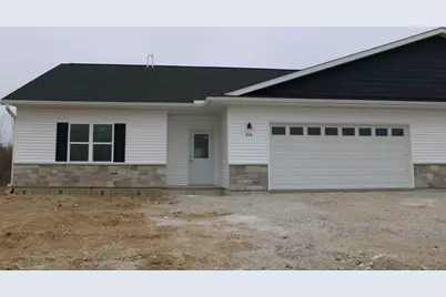 918  Drumlin Dr, Kewaskum, WI 53040 - Photo 1