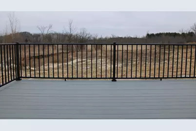 918  Drumlin Dr, Kewaskum, WI 53040 - Photo 9