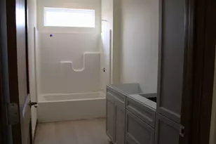 918 Drumlin Dr, Kewaskum, WI 53040 - Photo 5