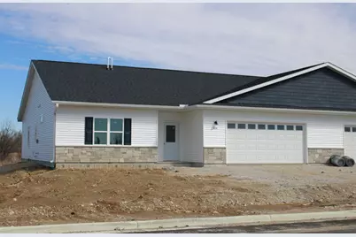 918  Drumlin Dr #Unit 1, Kewaskum, WI 53040 - Photo 1