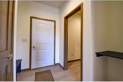 920  Drumlin Dr #Unit 2, Kewaskum, WI 53040 - Photo 7