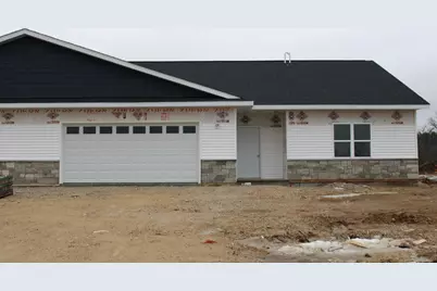 920  Drumlin Dr, Kewaskum, WI 53040 - Photo 1