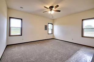 920 Drumlin Dr, Kewaskum, WI 53040 - Photo 11