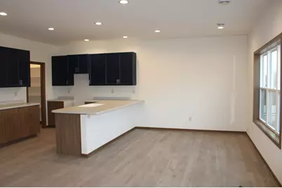 920  Drumlin Dr #Unit 2, Kewaskum, WI 53040 - Photo 3