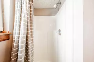 520 Greenmeadow Dr, Waukesha, WI 53188 - Photo 15