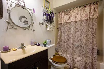 801 W Puetz Rd, Milwaukee, WI 53154 - Photo 9