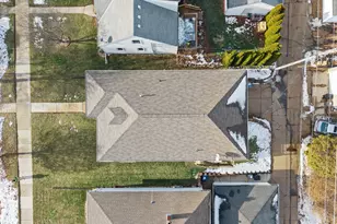 3508 E Whittaker Ave, Cudahy, WI 53110 - Photo 25