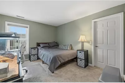 N16W26593  Tall Reeds Ln #E, Pewaukee, WI 53072 - Photo 15