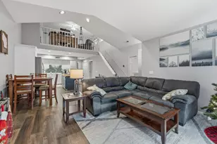 N16W26593 Tall Reeds Ln, Pewaukee, WI 53072 - Photo 9