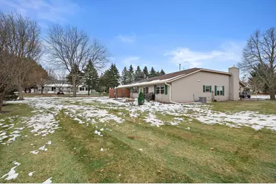 1624  Garden Ln, West Bend, WI 53095 - Photo 25