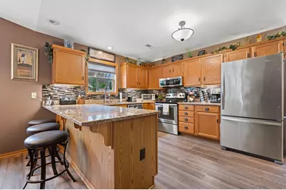 1624  Garden Ln, West Bend, WI 53095 - Photo 7