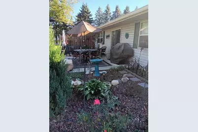 1624  Garden Ln, West Bend, WI 53095 - Photo 27