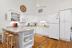 521 Bristol Oak Ct, Fontana, WI 53125 - Photo 5