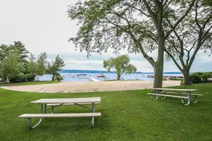 521 Bristol Oak Ct, Fontana, WI 53125 - Photo 29