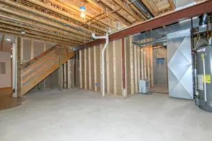 3212 Redbird Ln, Racine, WI 53402 - Photo 41