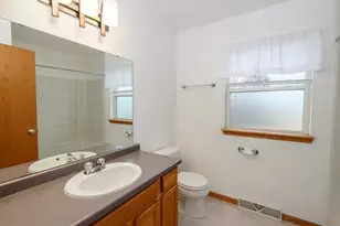 3212 Redbird Ln, Racine, WI 53402 - Photo 33