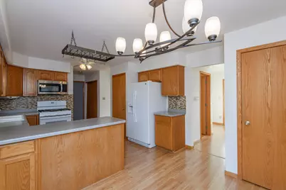 3212  Redbird Ln, Racine, WI 53402 - Photo 17