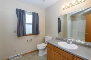 3212 Redbird Ln, Racine, WI 53402 - Photo 29