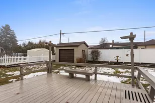 1223 S 25th St, Manitowoc, WI 54220 - Photo 9