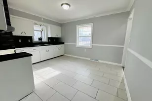 2524 Loraine Ave, Racine, WI 53404 - Photo 7