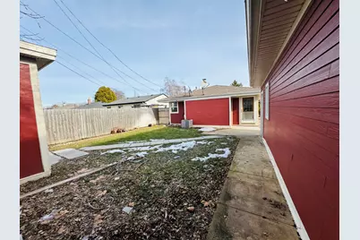 2524  Loraine Ave, Racine, WI 53404 - Photo 15