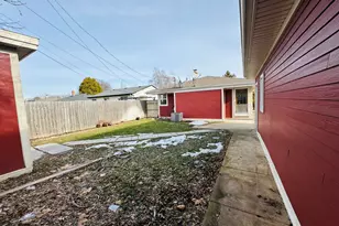 2524 Loraine Ave, Racine, WI 53404 - Photo 15