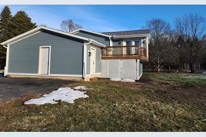 N9523  Sunset Dr, Troy, WI 53120 - Photo 5