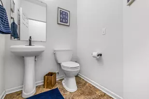 N17W26475 Meadowgrass Circle, Pewaukee, WI 53072 - Photo 21