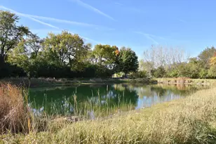 N17W26475 Meadowgrass Circle, Pewaukee, WI 53072 - Photo 41