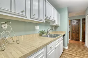 4215 N 100th St, Milwaukee, WI 53222 - Photo 5