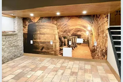 802 E Silver Spring Dr, Whitefish Bay, WI 53217 - Photo 51