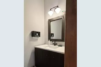 802 E Silver Spring Dr, Whitefish Bay, WI 53217 - Photo 37