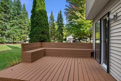 2606  Park Forest Dr, West Bend, WI 53090 - Photo 9